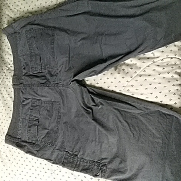 Shorts - Picture 4 of 5